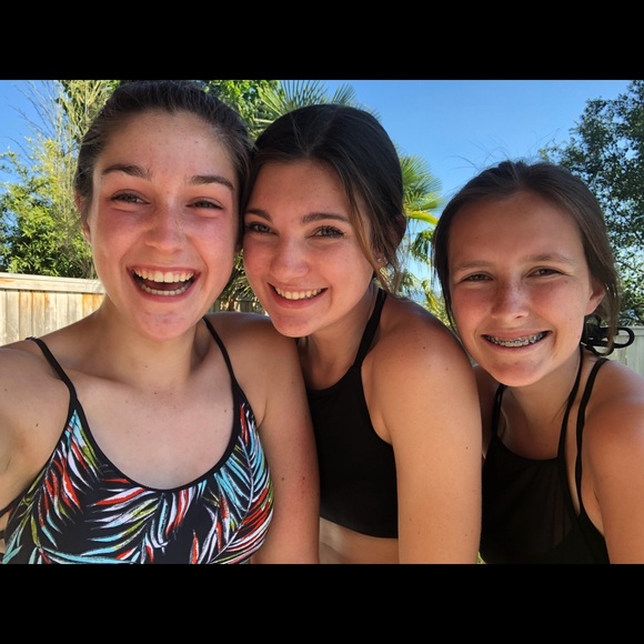 Meet the Posher - Picture 2 of 4